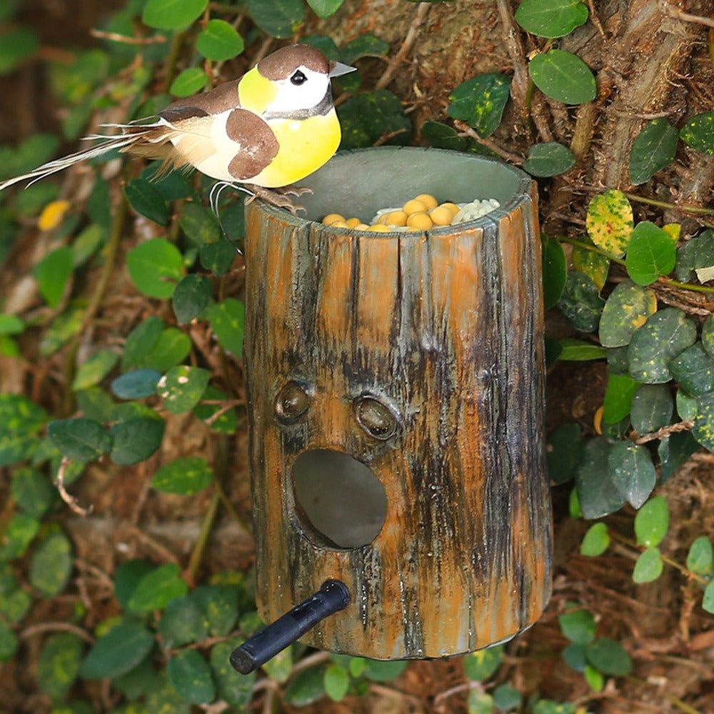 Wood Spirit – Rustikale Vogelfutterstation & Nest