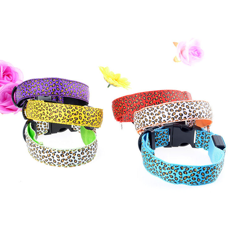Wild Glow: LED-Sicherheitshalsband im Leopard-Design