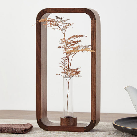 Pure Walnut – Minimalistische Deko-Vase für Trockenblumen