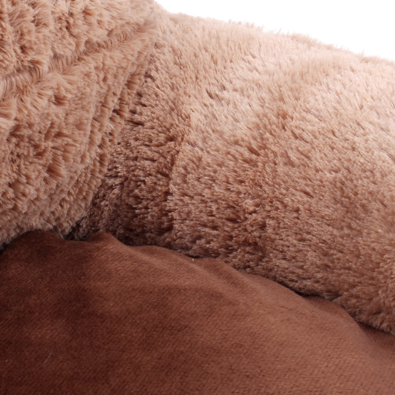 Bear Hug: Kuscheliges Bärentatzen-Bett für traumhafte Ruhepausen