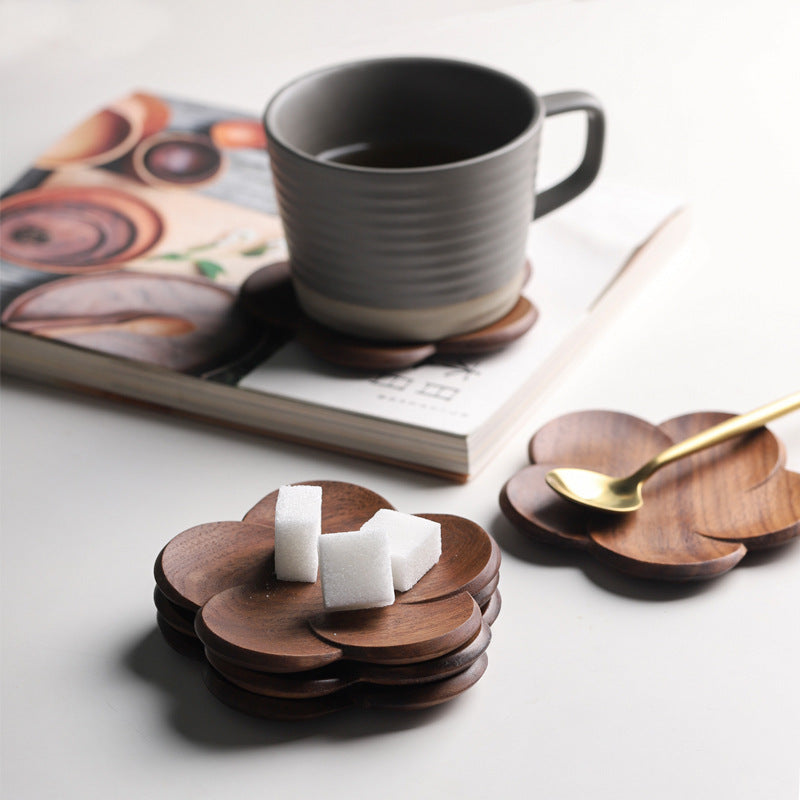 Walnuss-Untersetzer "Petal" – Handgefertigte Holz-Deko im Boho-Chic