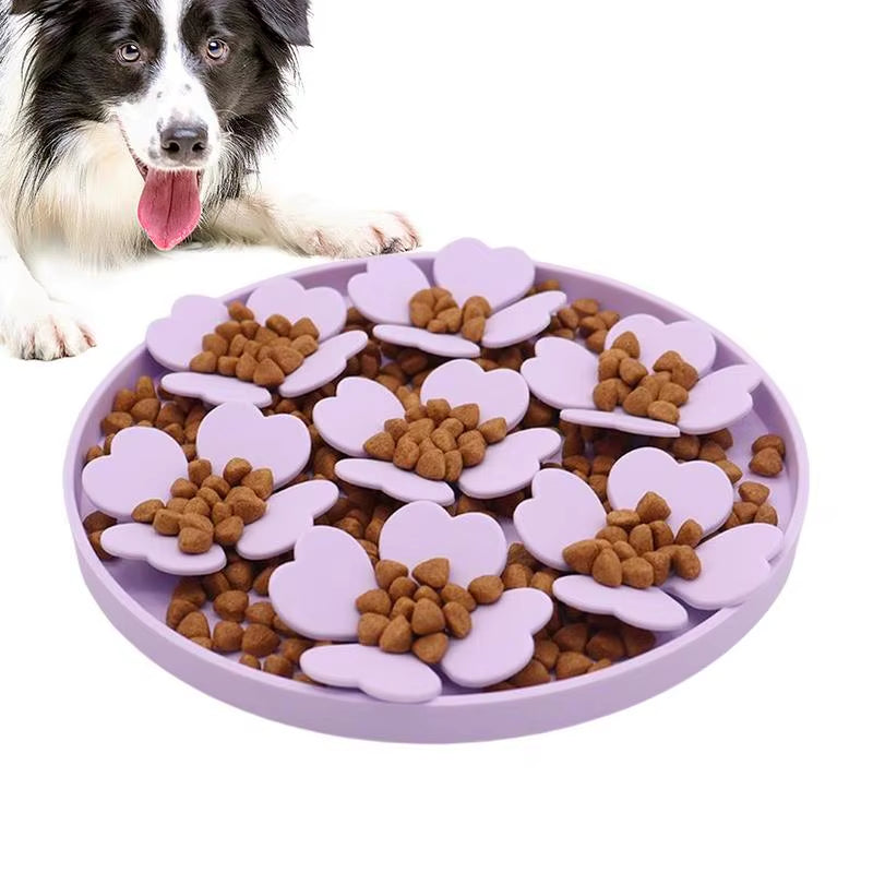 Dog Lick Mat Dogs Cats Slow Food Bowls with Suction Cup Feeding Food Silicone Lick Pad Dog Slow Feeders Pet Treat Dispenser