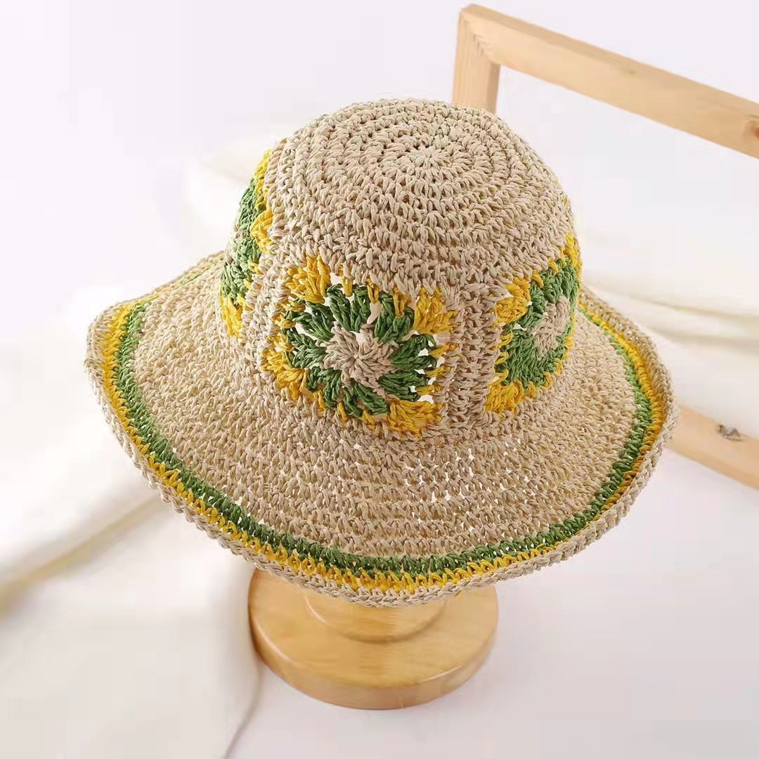 Boho Häkel-Strohhut mit Blumenmuster – Handgefertigter Sonnenhut mit breiter Krempe & Granny Square Akzenten