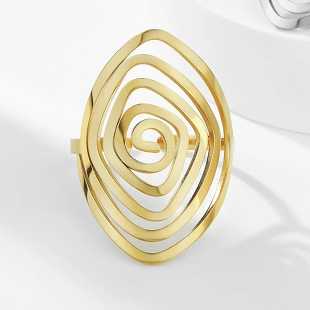 Boho-Geometric Spiral Ring – Modern, Elegant, Persönlich