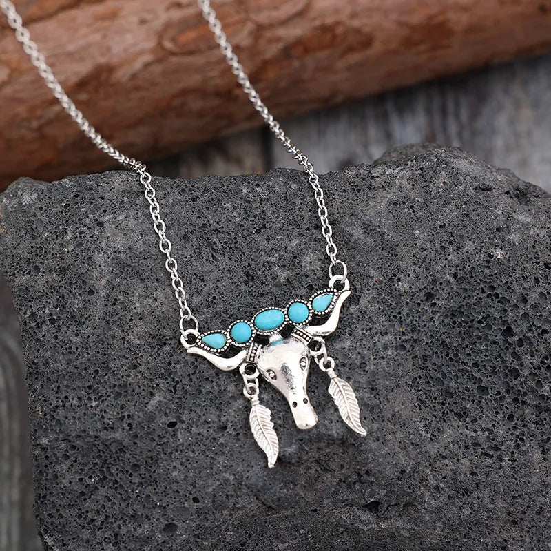 Desert Spirit – Ethno Bull-Skull Halskette