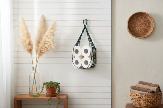 Boho Wand-Organizer aus Baumwolle (107 cm) – Hängende Aufbewahrung für Zeitschriften, Bücher & Badrollen im Natur-Look