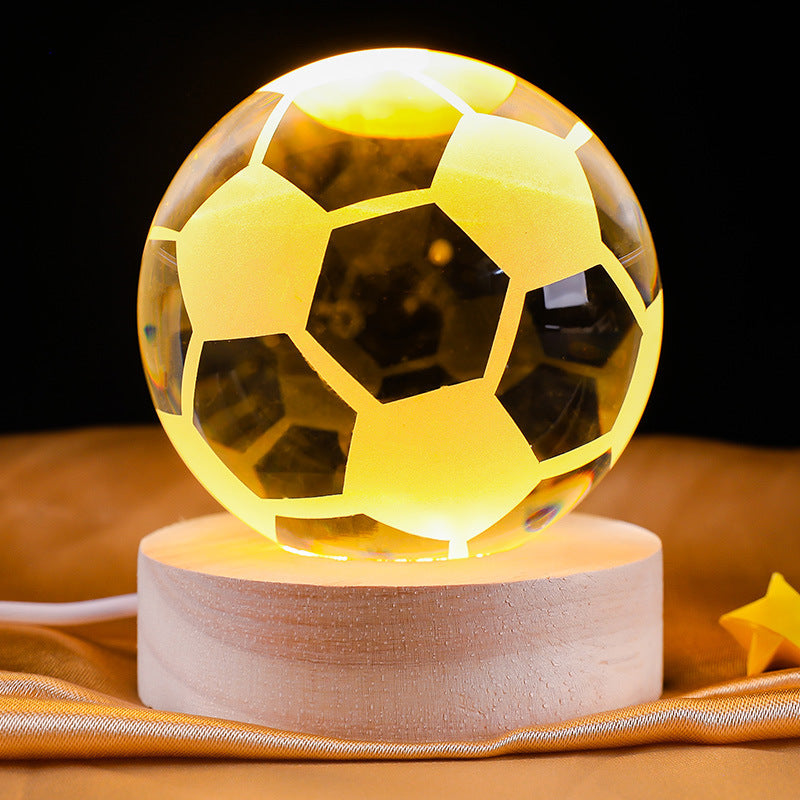 3D Kristallkugel Nachtlicht – Personalisierte LED-Leuchte mit Sport-Motiven & Erde auf Echtholz-Sockel