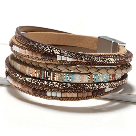 Nomad Spirit: Mehrlagiges Boho-Armband mit Magnetverschluss
