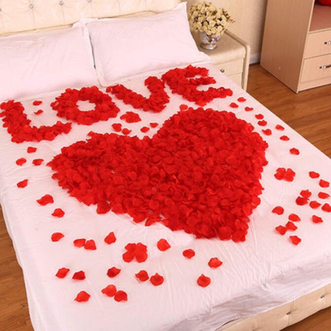 Petal Rain – 100er Set Edle Seidenrosenblätter