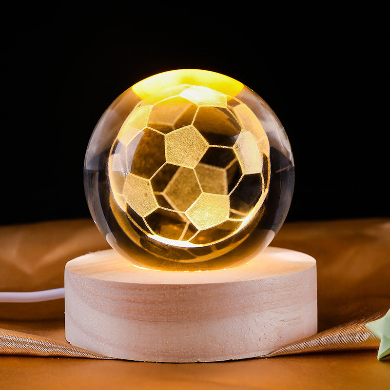 3D Kristallkugel Nachtlicht – Personalisierte LED-Leuchte mit Sport-Motiven & Erde auf Echtholz-Sockel