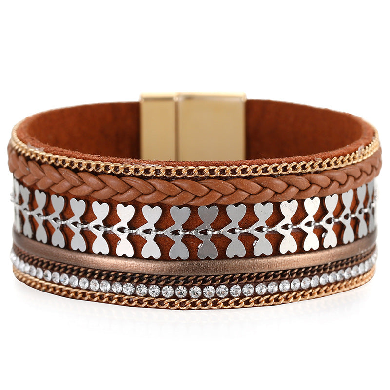 Urban Ethnic: Geflochtenes Lederarmband mit Herz-Ornamenten