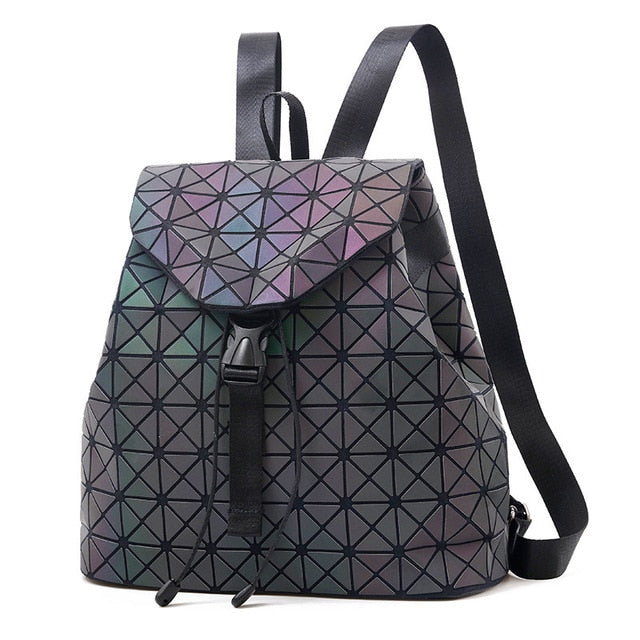 Prism Glow – Geometrischer Hologramm-Rucksack