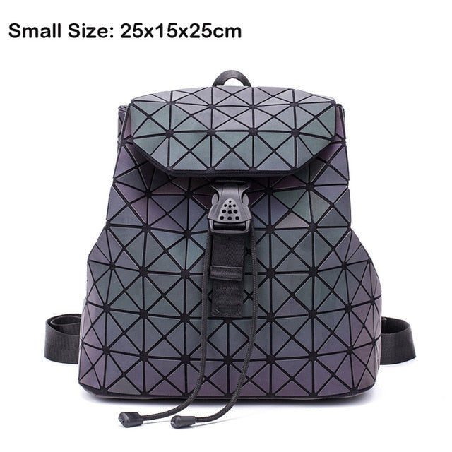 Prism Glow – Geometrischer Hologramm-Rucksack