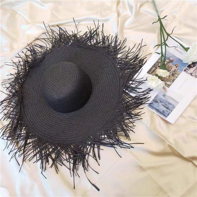 Designer Strohhut mit Fransen-Krempe – Handgewebter Sonnenhut für Strand & Urlaub (Ragged Style)
