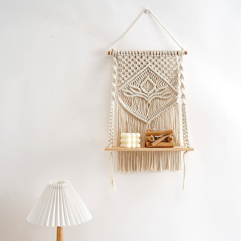 Boho Bloom – Handgewebtes Makramee-Wandregal