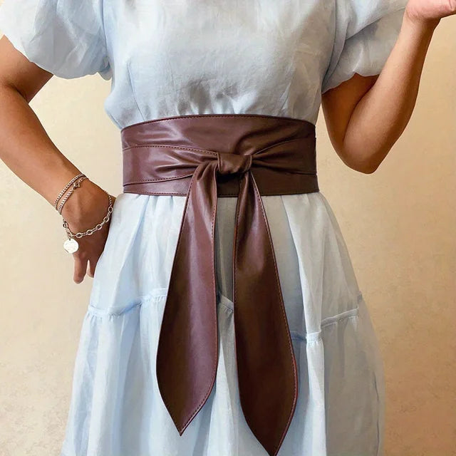 Schwarzer Obi Gürtel mit Schleife – Lace-Up Corset Taillenband für Kleider & Mäntel