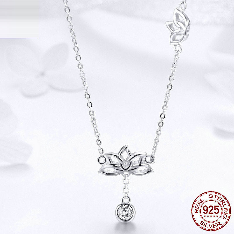 Silver Lotus – Zarte Reinheit & Flow Halskette (925er Silber)