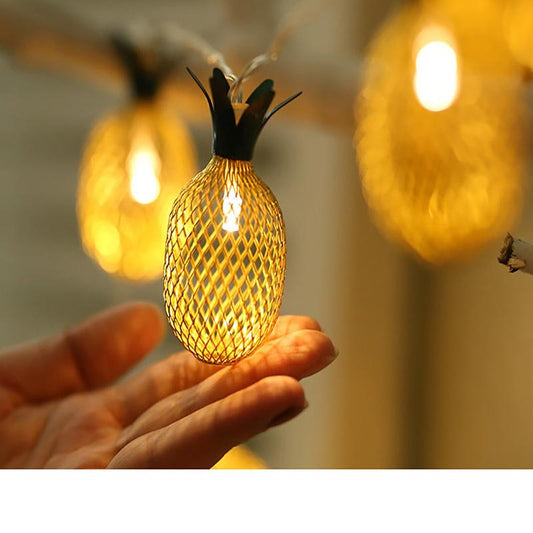 Golden Tropic – Retro LED-Ananas-Lichterkette für warmes Ambiente
