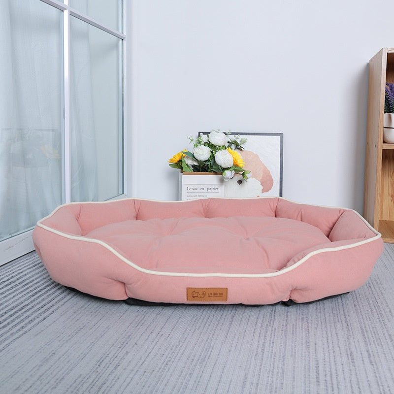 Elegantes Kuschelnest: Soft-Wildleder Hundebett in harmonischen Farben