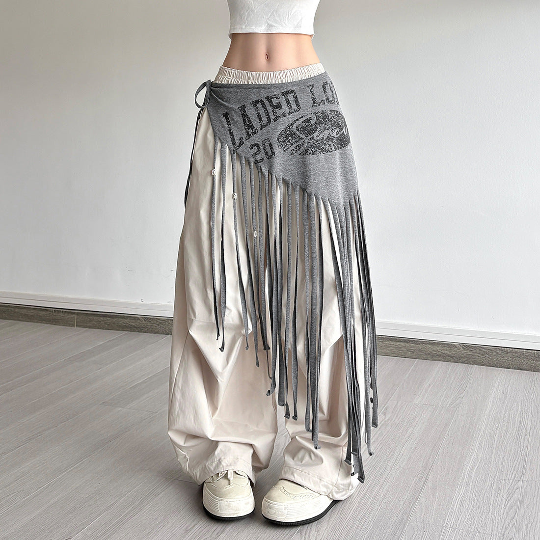 „Spirit Fringe“ – Der Boho-Wickelrock für kreative Layering-Looks