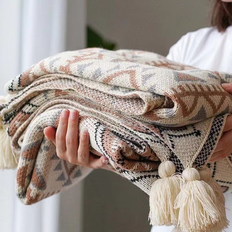 Vintage Dream: Deine Kaschmir-weiche Boho-Decke 'Cloud Mink' mit Quasten
