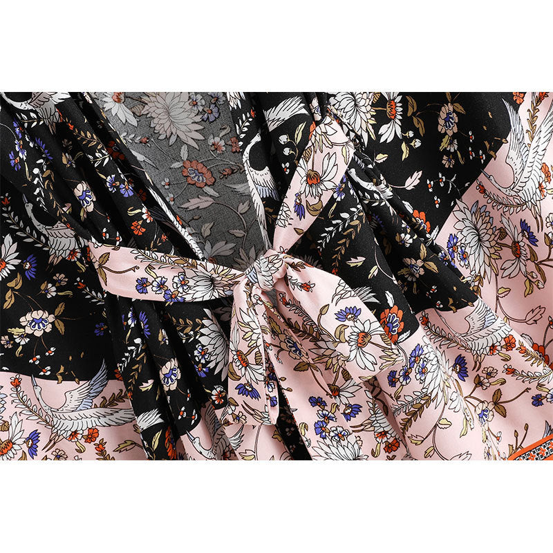Midnight Crane: Kurzer Boho-Kimono aus Baumwoll-Mix mit edlem Kranich-Print
