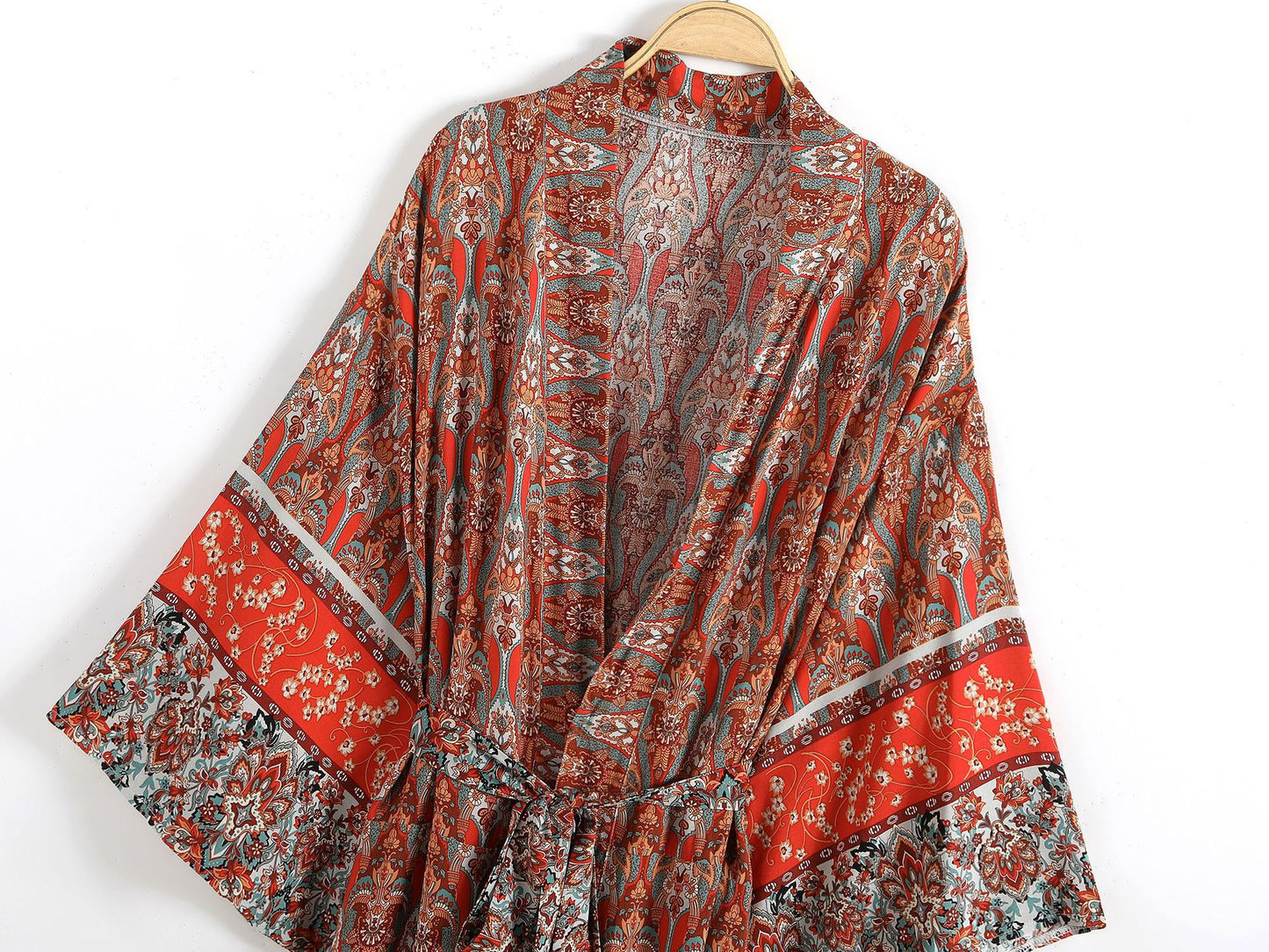 Earth Spirit: Ethno-Baumwoll-Kimono mit kunstvollem Print & Glockenärmeln