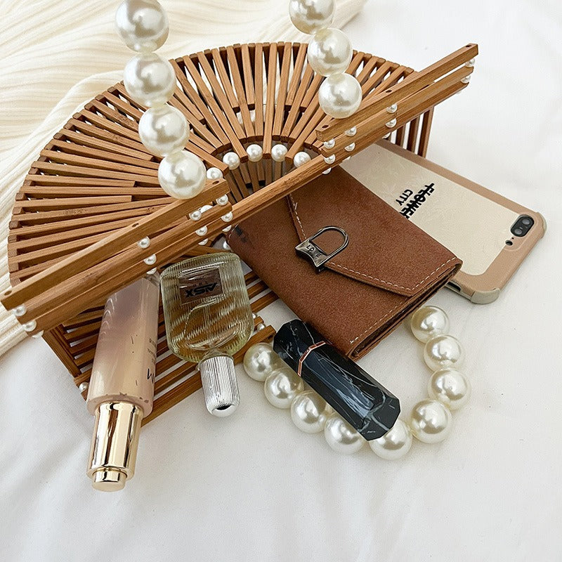 Sunkissed Circle – Handgewebte Stroh-Bag im Retro-Look