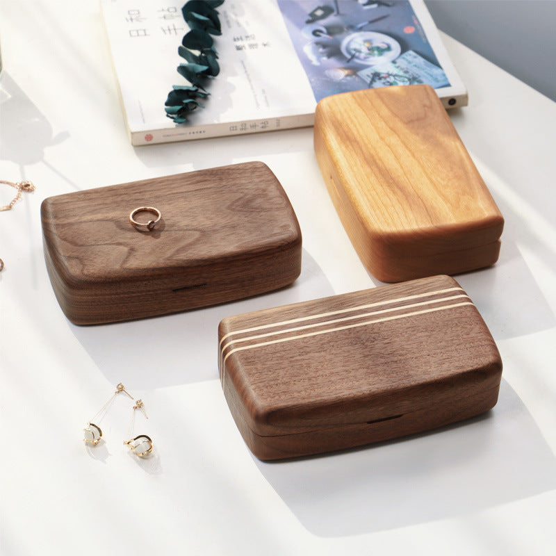 Velvet Walnut – Exklusive Echtholz-Schmuckschatulle