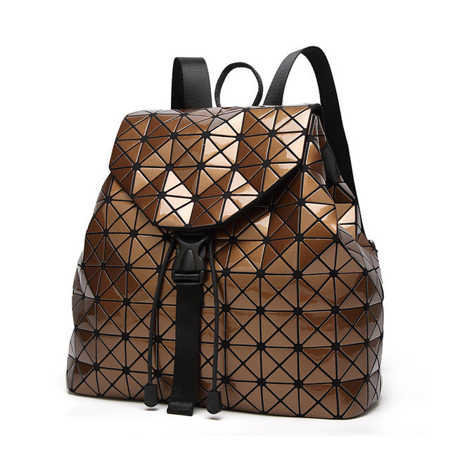 Prism Glow – Geometrischer Hologramm-Rucksack