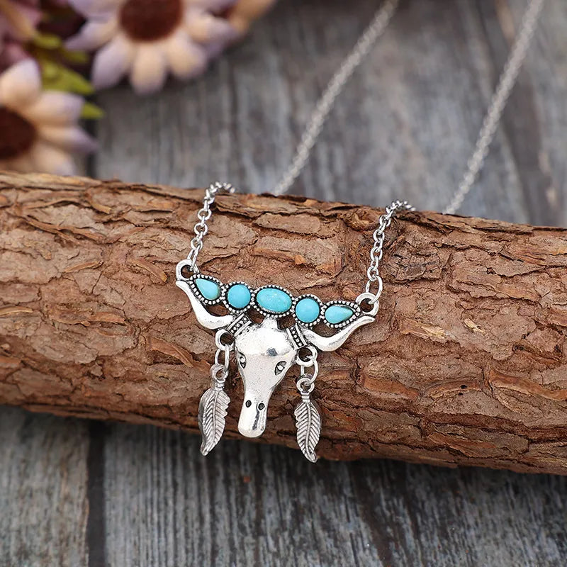 Desert Spirit – Ethno Bull-Skull Halskette