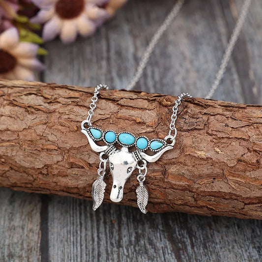 Desert Spirit – Ethno Bull-Skull Halskette