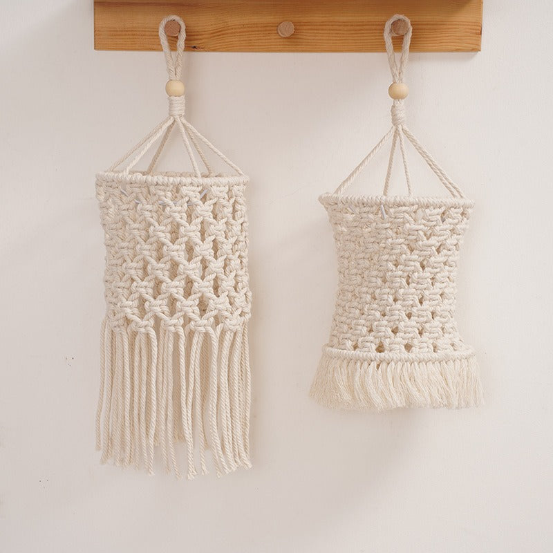 Luminous Lace: Handgefertigter Makramee-Lampenschirm