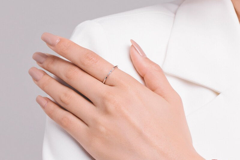 Rainbow Aura – Filigraner Regenbogen-Ring aus 925er Silber