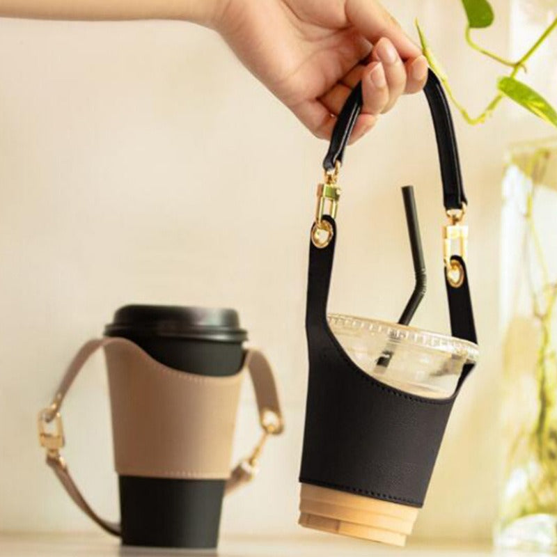 „Cloud Carry“ – Dein eleganter Cup-Holder aus veganem Leder