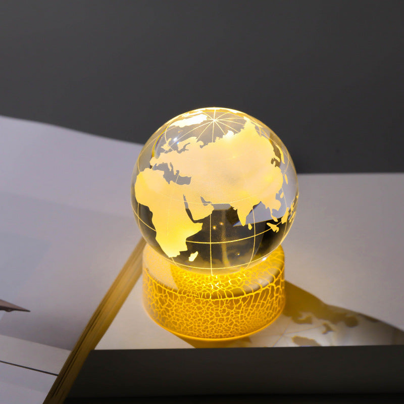 3D Kristallkugel Nachtlicht – Personalisierte LED-Leuchte mit Sport-Motiven & Erde auf Echtholz-Sockel