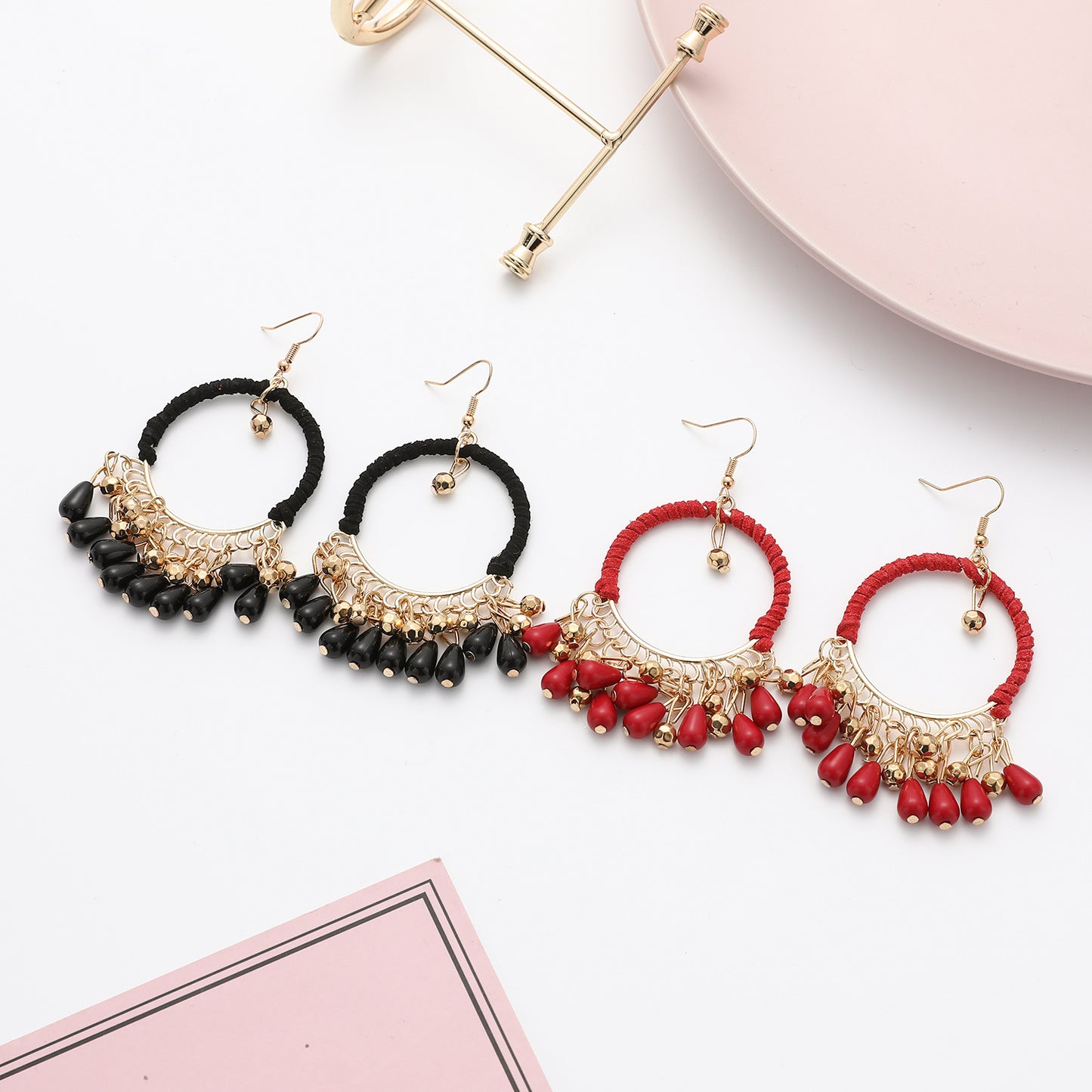 Silk Road: Handgewebte Boho-Creolen mit Tropfen-Tassels