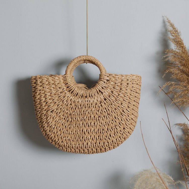 Soleil Round: Handgefertigte Boho-Strandtasche aus natürlichem Strohgeflecht