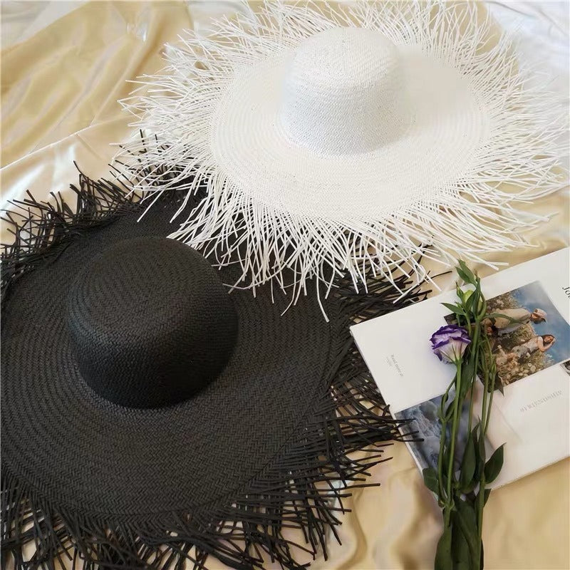 Designer Strohhut mit Fransen-Krempe – Handgewebter Sonnenhut für Strand & Urlaub (Ragged Style)