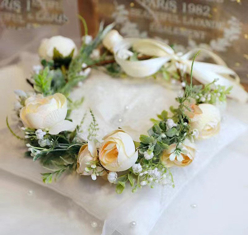 Boho Romance – Prachtvoller Rosen- & Blütenkranz