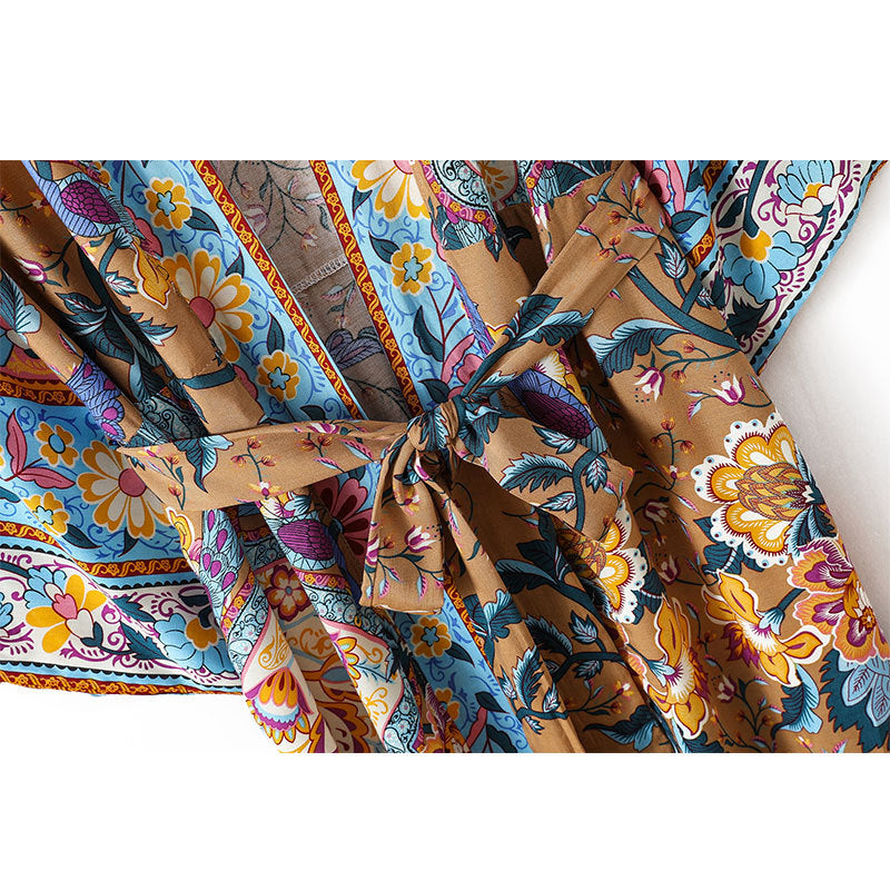 Boho Radiance: Langer Baumwoll-Kimono mit Paisley-Print & Vintage-Flair