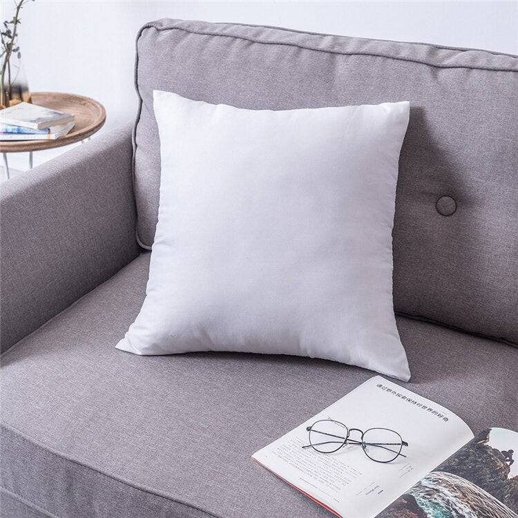 Creamy Texture – Boho-Kissenbezug mit Quasten-Details