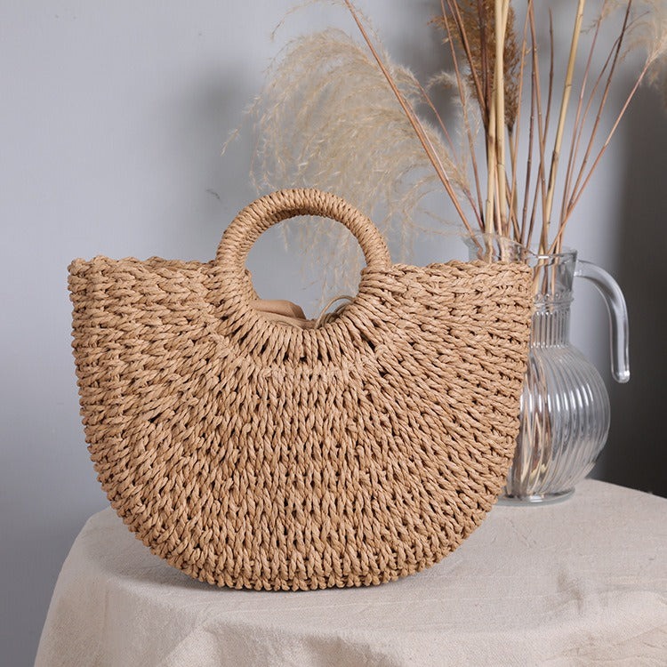 Soleil Round: Handgefertigte Boho-Strandtasche aus natürlichem Strohgeflecht