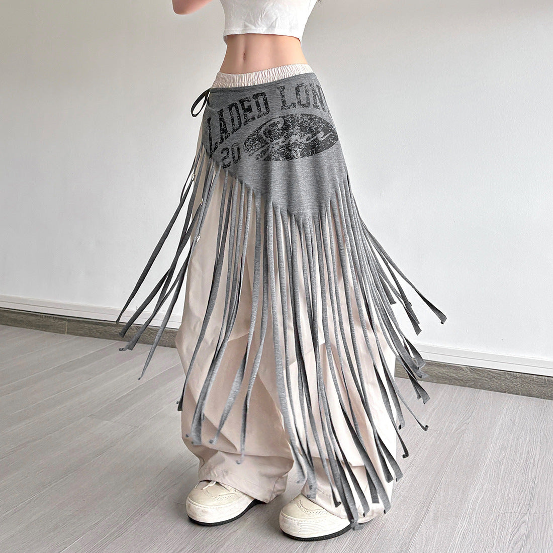 „Spirit Fringe“ – Der Boho-Wickelrock für kreative Layering-Looks