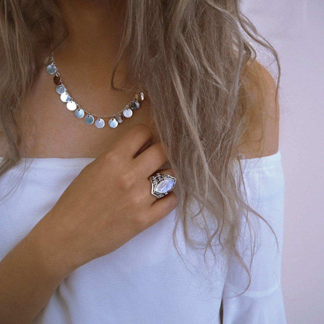 Lunar Glow – Vintage Statement-Ring mit Halbedelstein