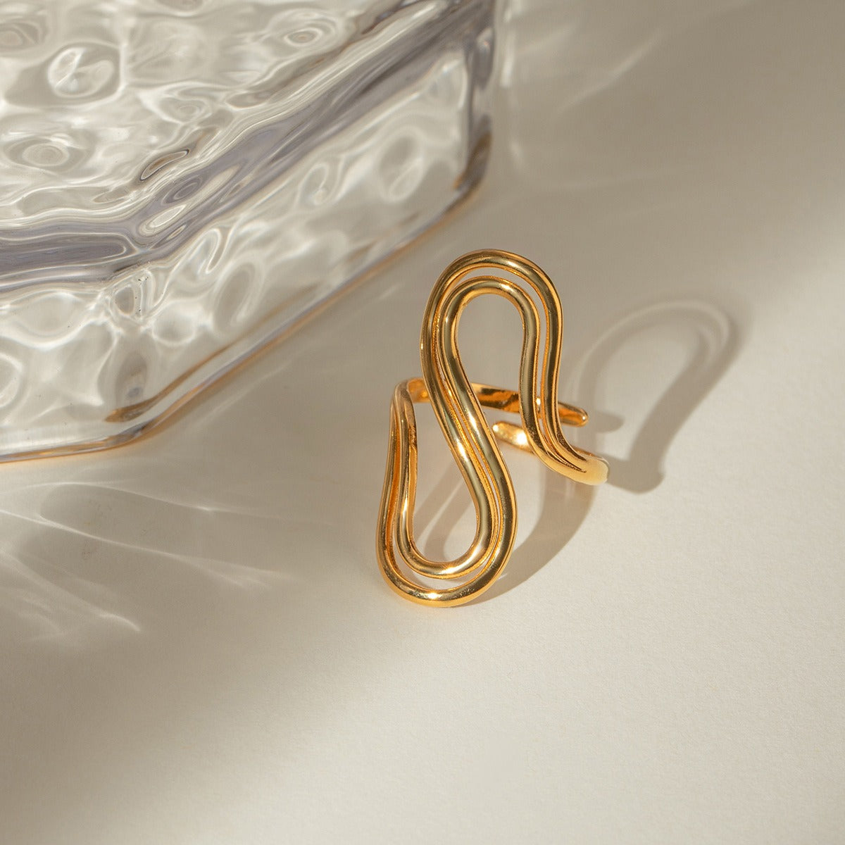 Boho Wickelring „Waves“ – Minimalistischer Statement-Ring in Wellen-Optik