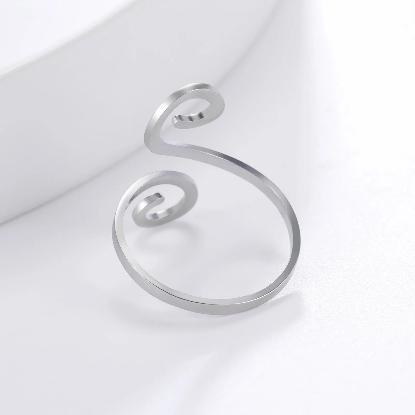 Boho-Spiral Ring – Eleganz in Bewegung