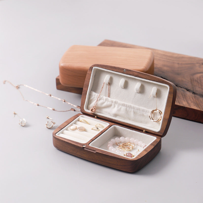Velvet Walnut – Exklusive Echtholz-Schmuckschatulle