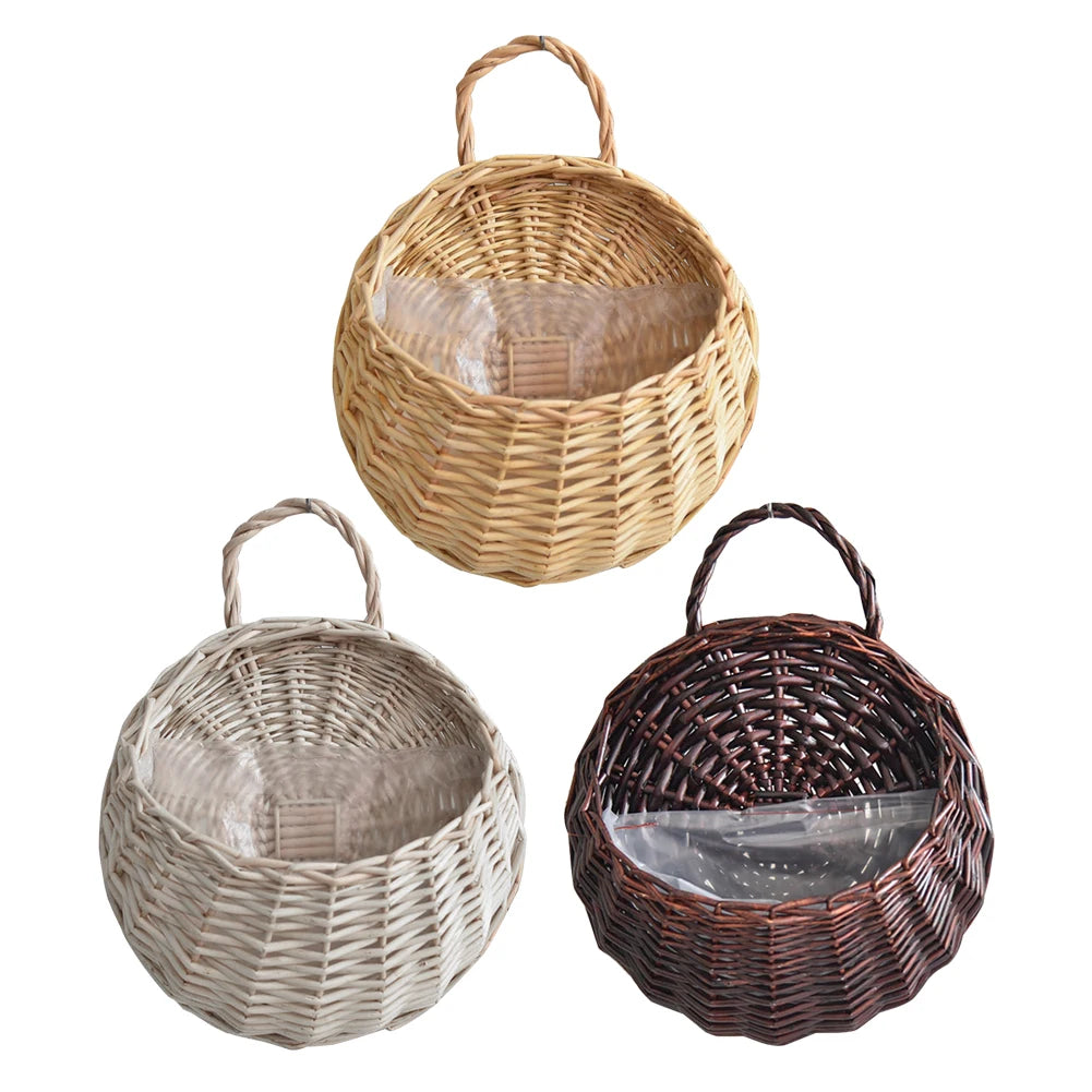 Handgewebter Rattan Hängekorb – Wandmontierter Pflanzkorb aus Wicker für Blumen und Dekoration im Garten und Balkon