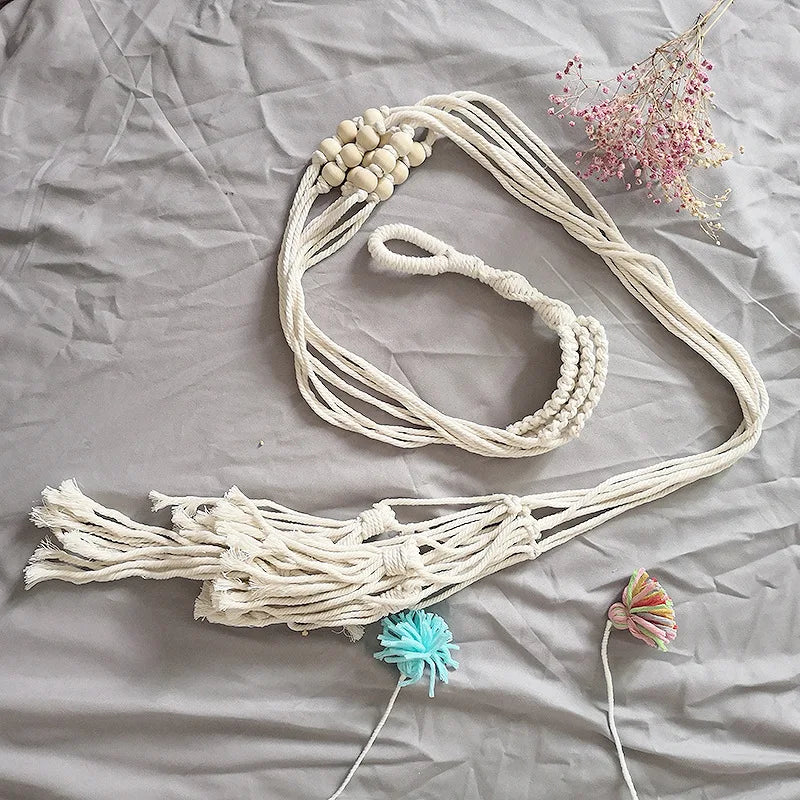 Handgefertigtes Makramee Regal – Boho Pflanzenhalter mit Holzplatte für Schlafzimmer & Heimdekoration